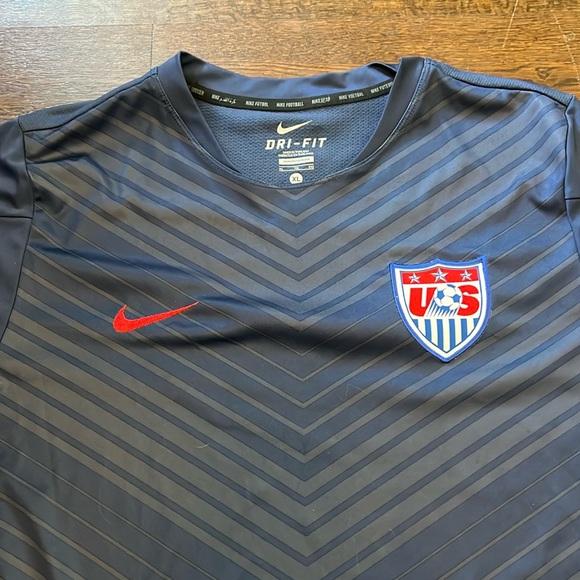 USA AUTHENTIC TRAINING JERSEY - Picture 1 of 5